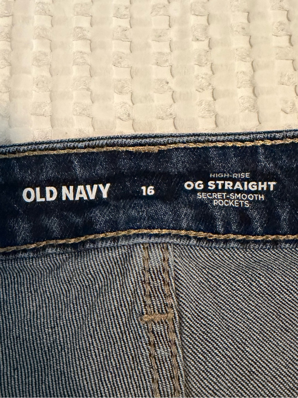 Old Navy High Rise OG Straight Jeans - Picture 6 of 7